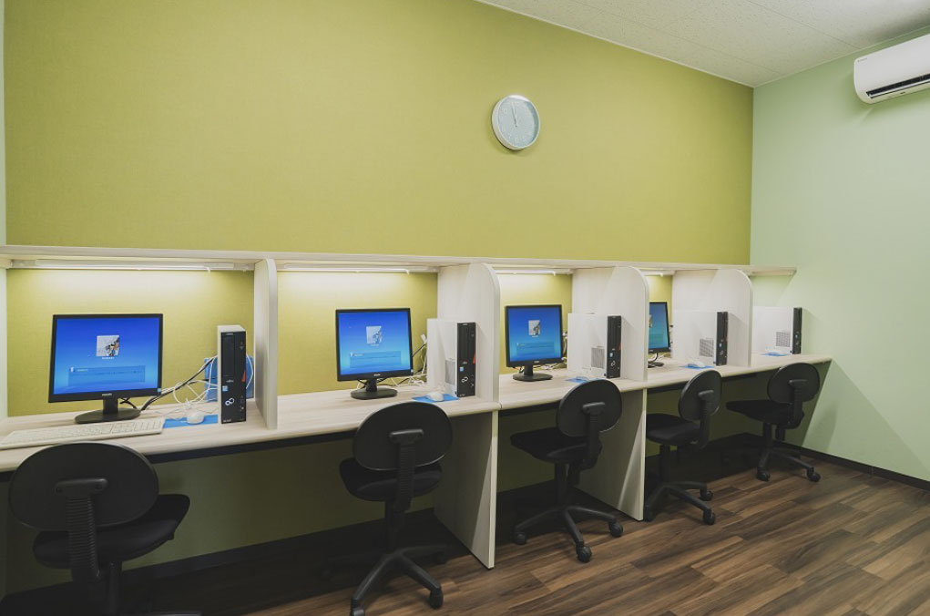 効果測定室(West)